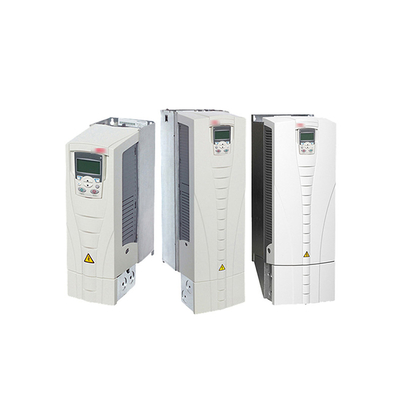 Στον τοίχο τοποθετημένη κίνηση ACS510-01-012A-4 3ABD00015746-D με προσαρμοσμένη τάση εξόδου 220V