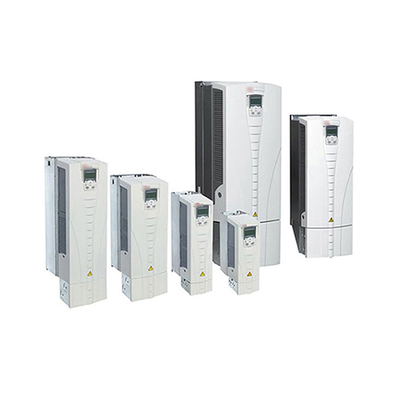 Στον τοίχο τοποθετημένη κίνηση ACS510-01-012A-4 3ABD00015746-D με προσαρμοσμένη τάση εξόδου 220V